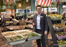 Joost de Kok of Queen Genetics, presenting their succulent assortment. A large part of the assortment is from own breeding.